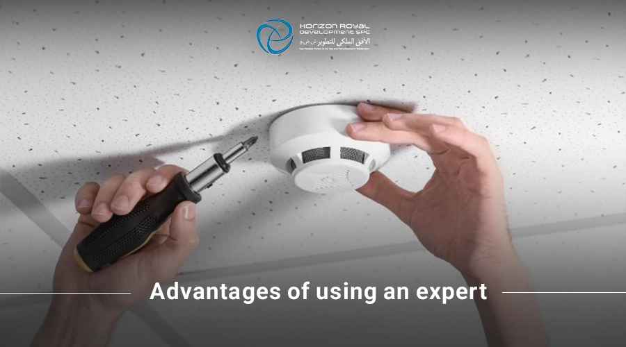 advantages of using an expert